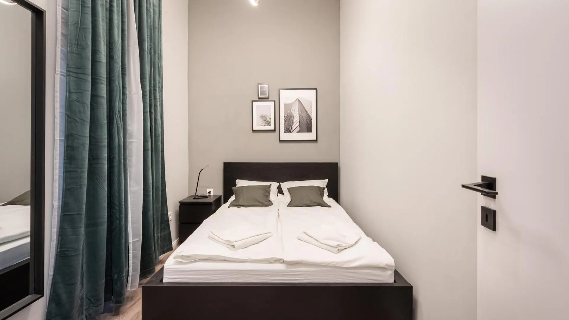 Akacfa 27 Two Bedroom Apartment Budapest Magyarország