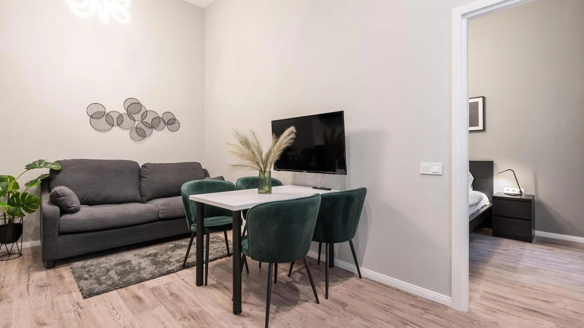 Akacfa 27 Two Bedroom Apartment Budapest